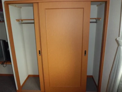 ハンガーバー付のクローゼット。