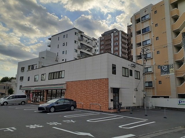 セブンイレブン宮崎広島２丁目店まで120m