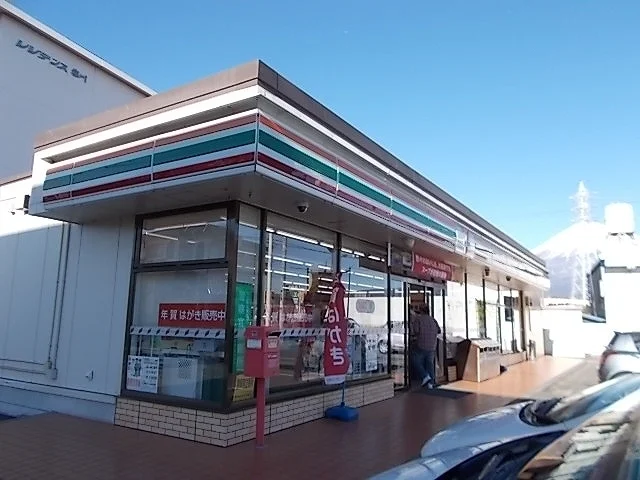 セブンイレブン　富士宮野中橋店まで270m