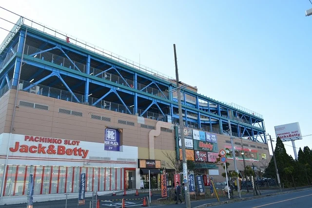 ＳＨＯＰＳまで2100m