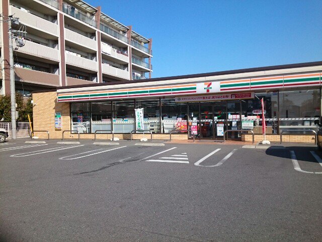 セブンイレブン大橋町店まで600m