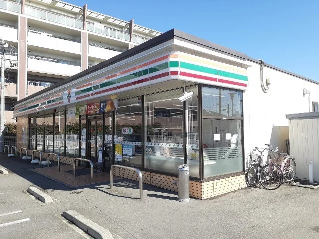 セブンイレブン大橋町店まで900m