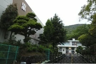 田原南部小学校まで830m