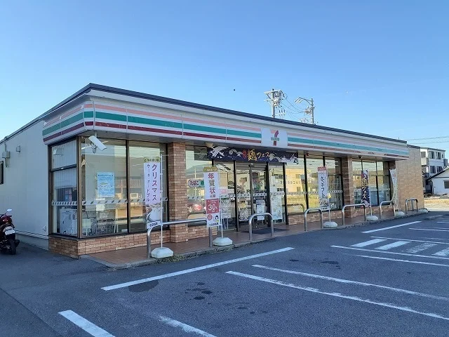 セブンイレブン高浜田戸町店まで350m