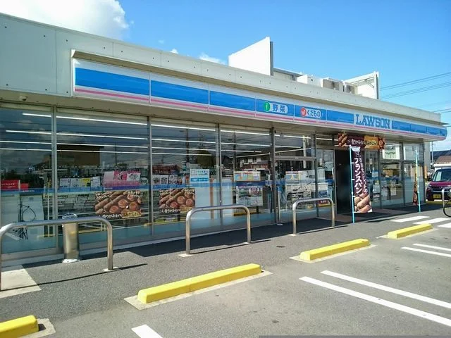 ローソン　三条南店まで550m