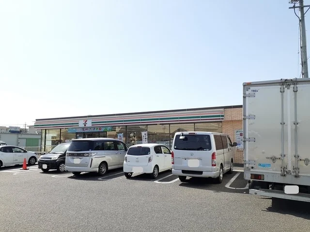 セブンイレブン　小牧南店まで450m