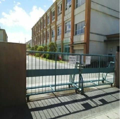 一宮市立　西成中学校まで850m