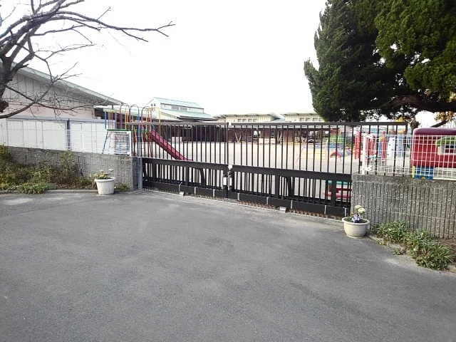 水縄保育所まで2180m