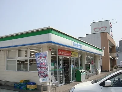 ファミリーマート大塚宮田店まで400m