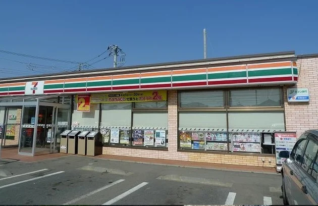 セブンイレブン潮来宮前店まで600m