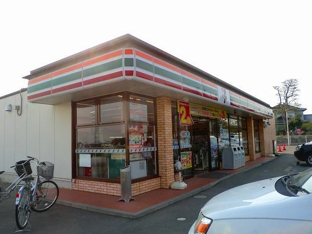 セブンイレブン前橋堤町店まで210m