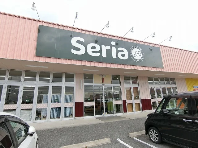 セリア昼飯店まで500m