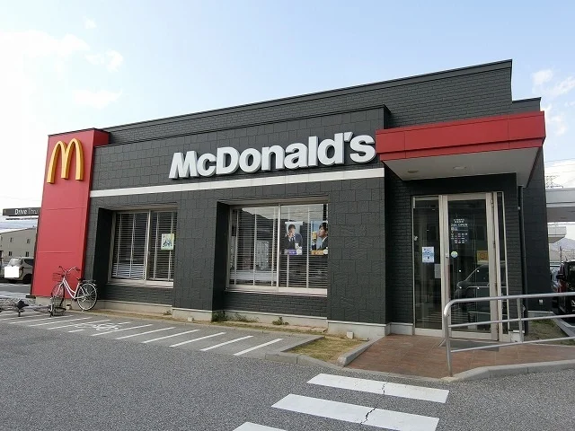 マクドナルド21号垂井店まで1100m