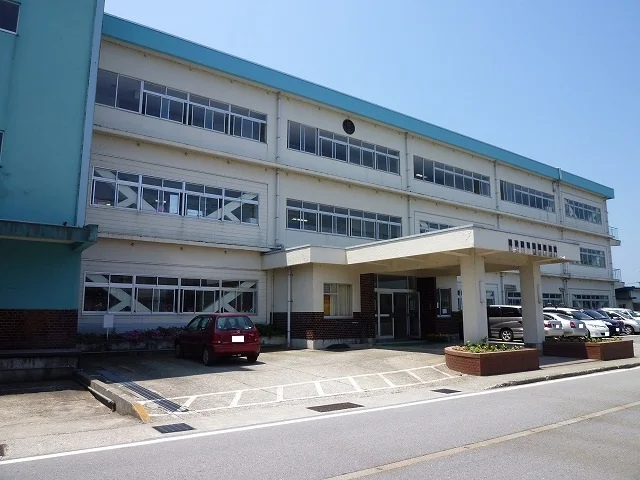 経田小学校まで210m