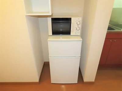 電子レンジ、冷蔵庫完備