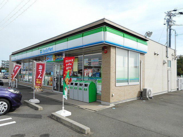 ファミリーマート　一宮黒田店まで290m