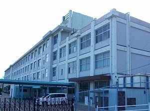 四郷小学校まで1200m