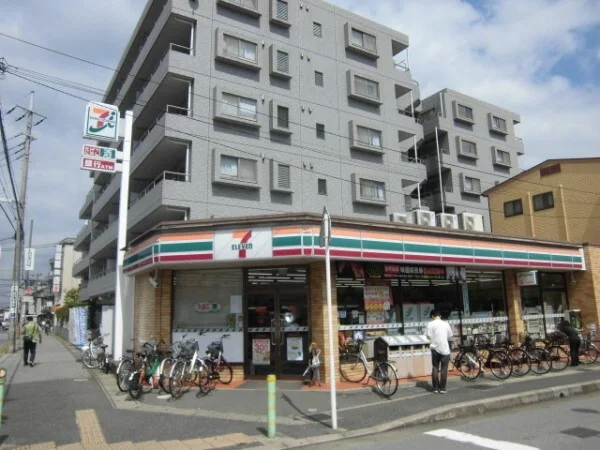 セブンイレブン船橋薬円台駅前店まで600m