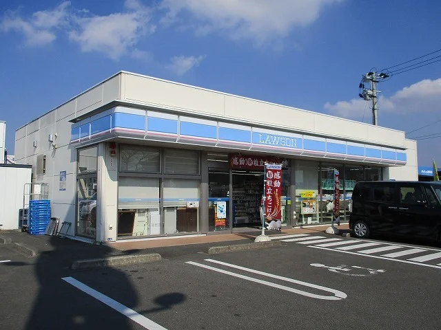 ローソン都城年見町店まで1100m