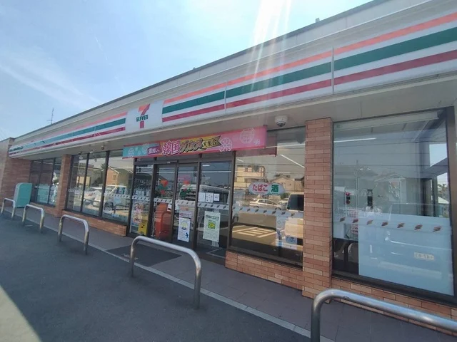 セブンイレブンまで90m