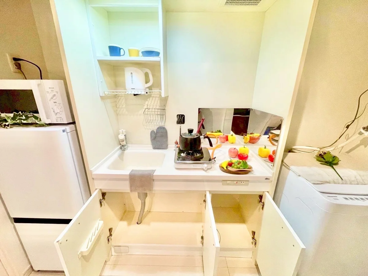 ※撮影用の観察植物・食器調理器具・雑貨類等はございません。※写真は現況優先