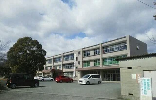 明野高校まで2900m