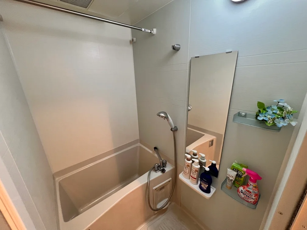浴室乾燥機付き、Refaシャワーヘッドつきです