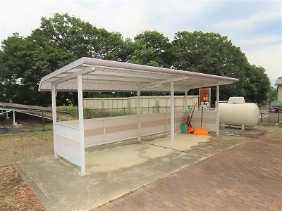 屋根付き駐輪場あり