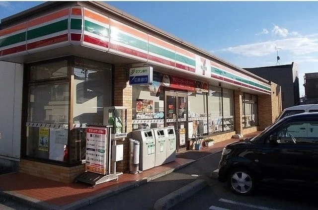 セブンイレブンまで850m