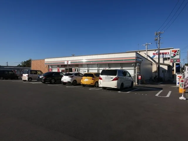 セブンイレブン 西尾法光寺町店まで1000m