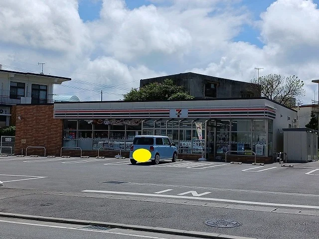 セブンイレブンうるま田場店まで500m