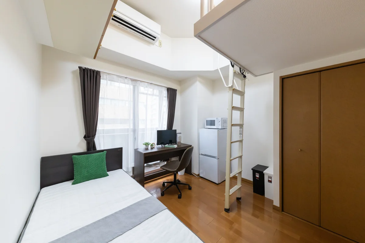 ※室内写真には撮影用小物が含まれております。家具家電のデザインはお部屋ごとに異なる場合がございますのでご了承ください。