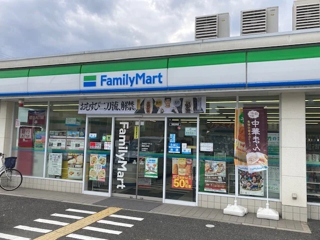 ファミリーマート 舞鶴七条店まで300m