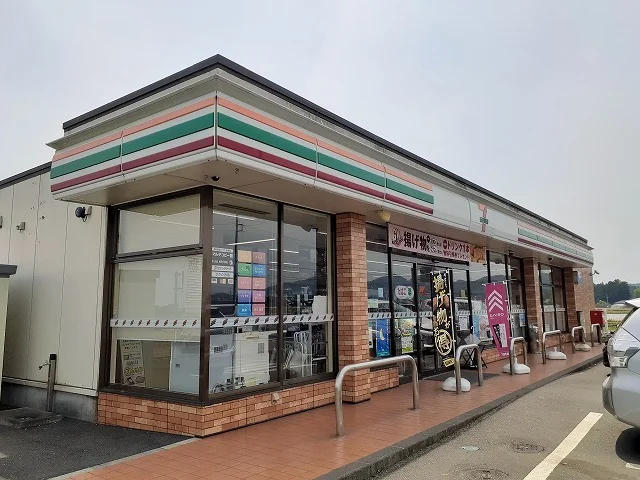 セブンイレブン塩谷大宮店まで400m