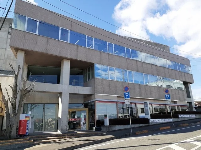 石岡郵便局まで1604m