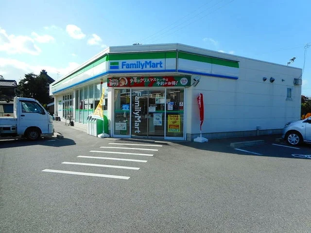 ファミリーマート西尾上矢田町店まで500m