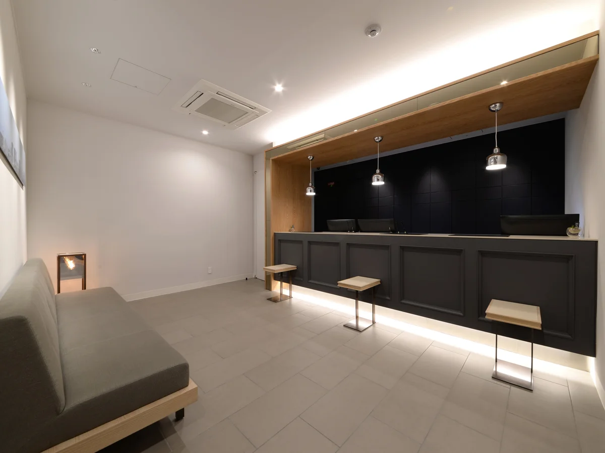 フロントにはソファもありました。