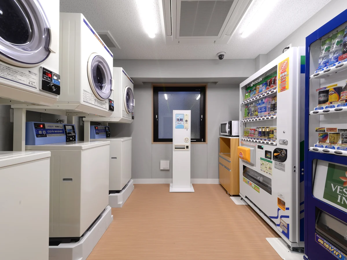 ランドリーや自動販売機、電子レンジもご利用いただけます。