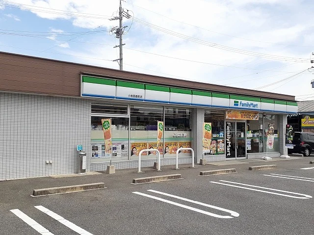 ファミリーマート　西島町店まで550m