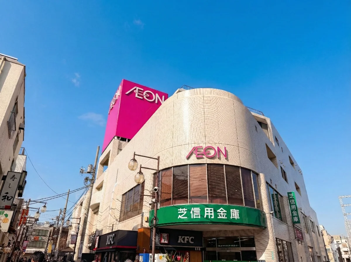 2階にワインバーのあるイオンスタイル