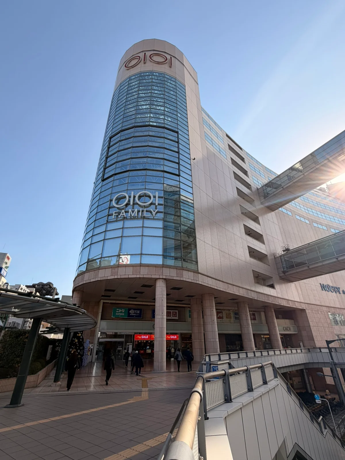 フードコートやニトリもあるマルイ