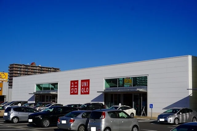 ユニクロ明石店まで800m