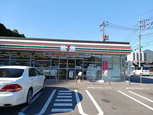 セブンイレブンまで1302m