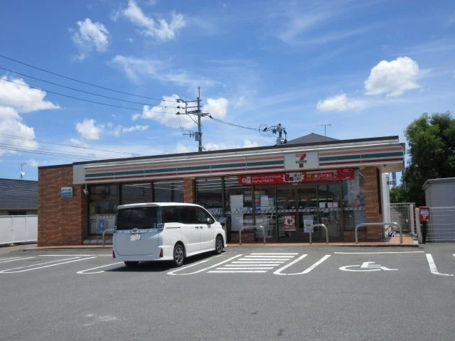 セブンイレブン大川幡保店まで750m
