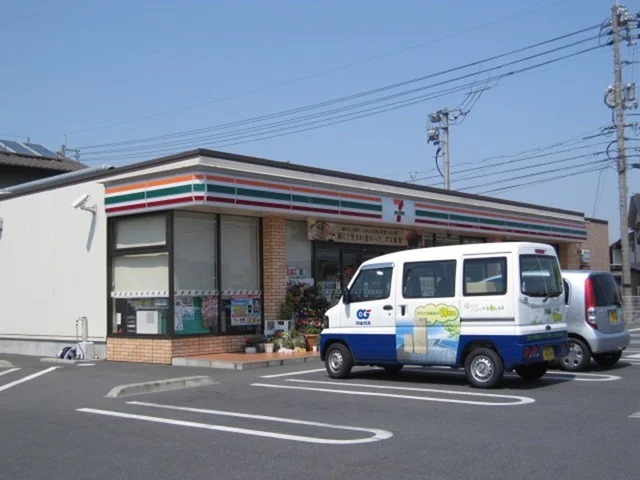 セブンイレブン倉敷西中新田店まで750m