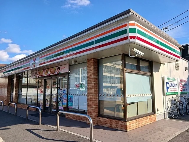 セブンイレブン堺鳳南５丁店まで310m