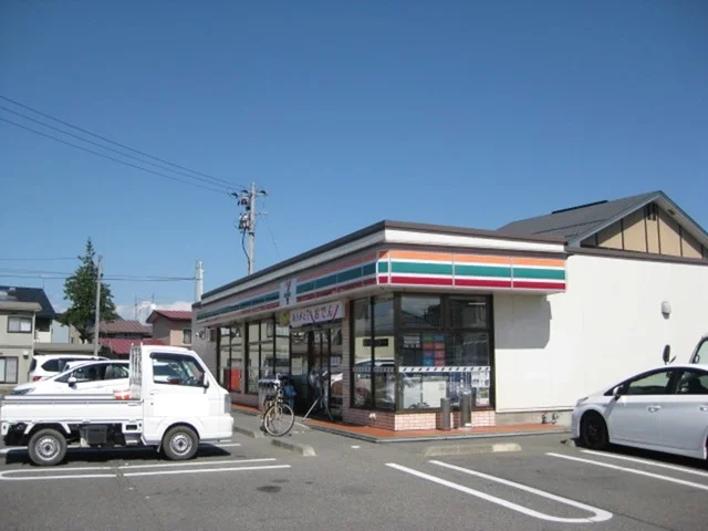 セブンイレブン幕ノ内店まで650m
