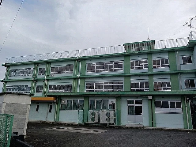 南河原小学校まで160m