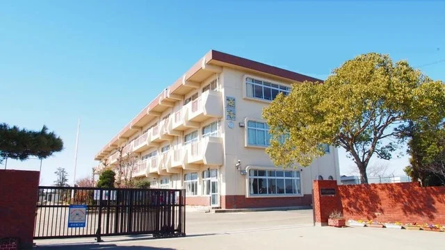南河原中学校まで650m