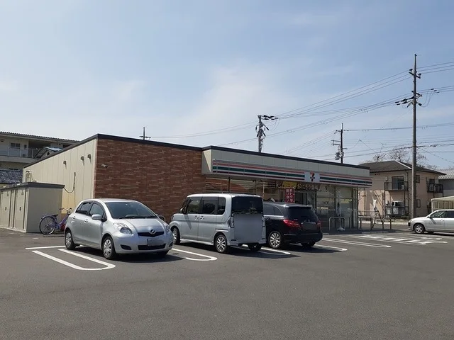 セブンイレブン彦根八坂店様まで800m